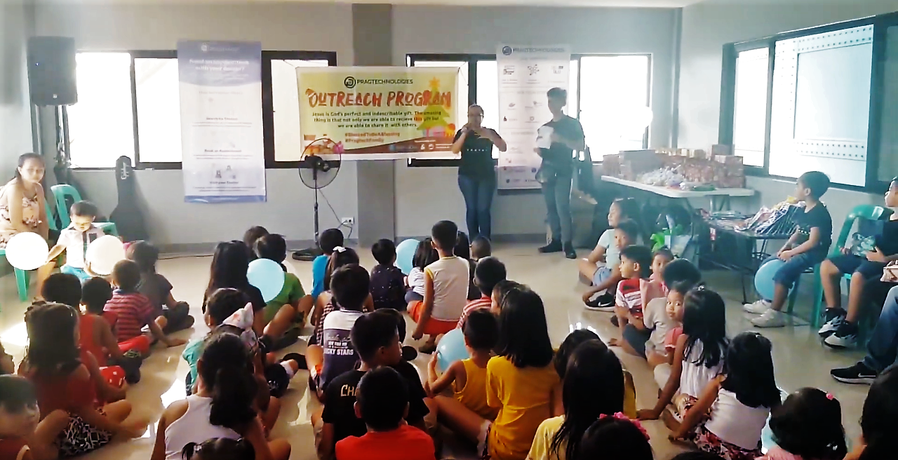 Pragtech Shares the Spirit of Christmas to Kids at Meteor Homes